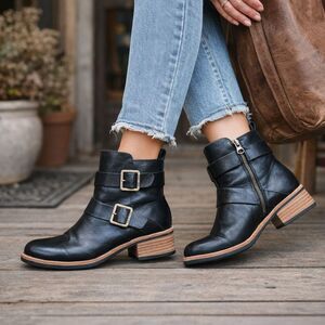 KORK-EASE Black Leather Moto Combat Strap Buckle Boots Shoes  Women's Size 8